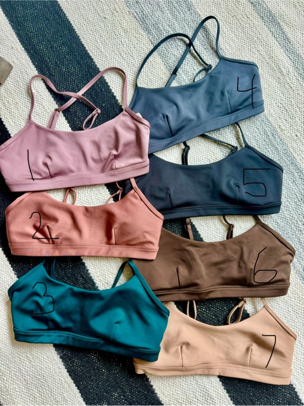 Alo Yoga Airlift Intrigue Sports Bra NEW NWOT - Listing for 1